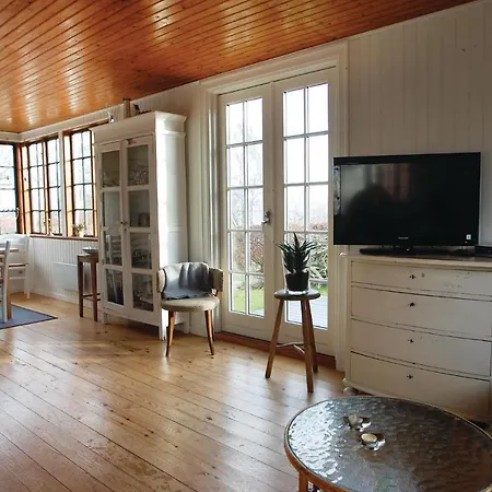 Three-bedroom In Дом отдыха