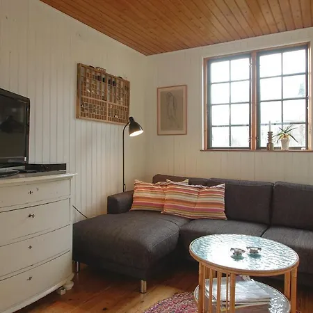 Дом отдыха Three-bedroom In